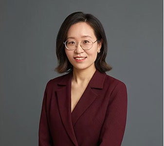 Show the members of the Botek machinery team