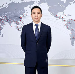 Show the members of the Botek machinery team